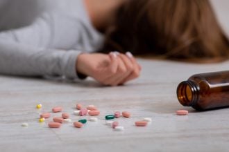 Πάτρα: Βρήκε την κόρη της σε ημιλιπόθυμη κατάσταση - Είχε καταναλώσει χάπια, νοσηλεύεται στο νοσοκομείο