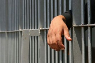 Αιγάλεω: Φυλάκιση 2 ετών στον 32χρονο για τις σεξουαλικές επιθέσεις στο Αιγάλεω – Έχει ήδη προφυλακιστεί για εμπρησμούς