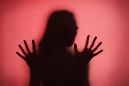 Δυτ. Ελλάδα: 45χρονος χτύπησε με γροθιές στο κεφάλι την 51χρονη σύντροφό του