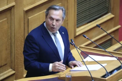 Η "Νίκη" ...εκπαραθύρωσε τον βουλευτή της Νίκο Βρεττό