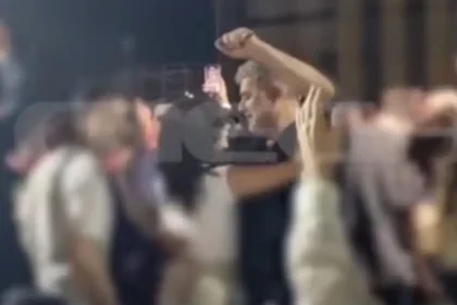 Ο Βασίλης Μπισμπίκης διασκέδαζε στο κρητικό γλέντι πριν προκαλέσει το τροχαίο