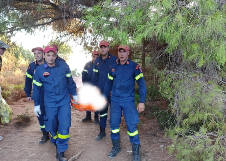 Λευκάδα: ΕΚΑΒ και Πυροσβεστική επιχείρησαν για να βοηθήσουν γυναίκα σε παραλία
