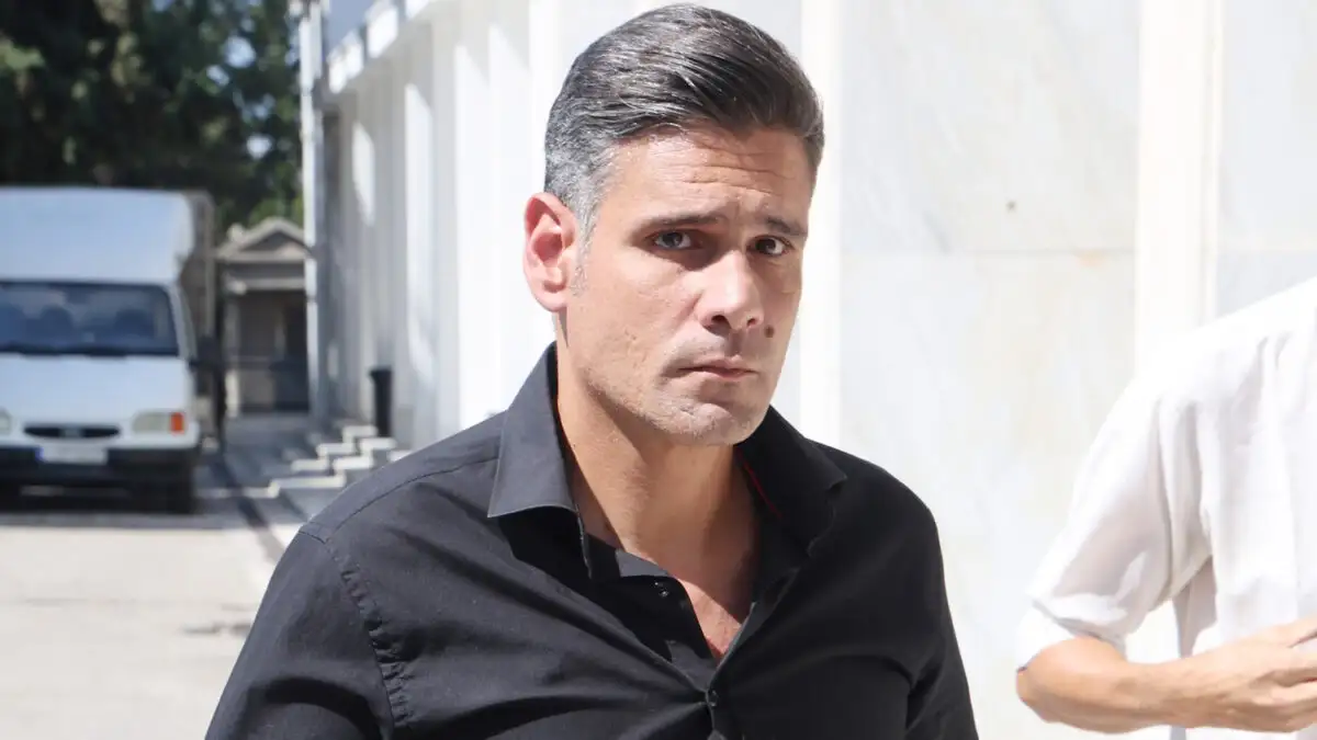 Δημήτρης Ουγγαρέζος: «Δεν γεννήθηκα μίζερος, η ζωή με έκανε»