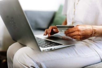 Νέα ανάπτυξη στο ευρωπαϊκό ηλεκτρονικό εμπόριο το 2024, σύμφωνα με έκθεση