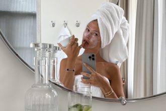 Όχι, δεν έχεις «πρόσωπο κορτιζόλης»