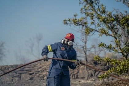 Αγρίνιο: Φωτιά στο Σκάλωμα – Επιχειρούν και εναέρια μέσα 