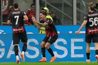 Ιταλία Πήρε το ντέρμπι και πάτησε κορυφή η Μίλαν, 2-1 τη Νάπολι