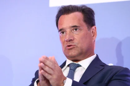 Γεωργιάδης για Παπαρίζου: Περαστικά στον αδελφό της, χρειαζόμαστε και τον καλό λόγο για τα νοσοκομεία