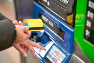 e-ΕΦΚΑ και ΔΥΠΑ: Τελευταία ημέρα πληρωμών σήμερα