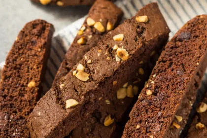 Biscotti με σοκολάτα και αμύγδαλα
