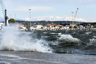 Καιρός αύριο: Βροχές, καταιγίδες και 37άρια στα ηπειρωτικά