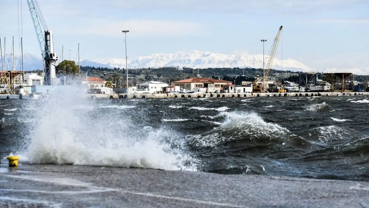 Καιρός αύριο: Βροχές, καταιγίδες και 37άρια στα ηπειρωτικά