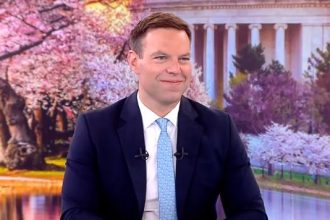 Στέφανος Κασσελάκης: Χρειαζόμαστε ριζική ανανέωση του πολιτικού προσωπικού - Δεν νομίζω ότι η λύση θα είναι από το παρελθόν