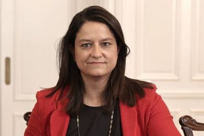 Κεραμέως: Νέο πρόγραμμα απασχόλησης για 10.000 άνεργες μητέρες