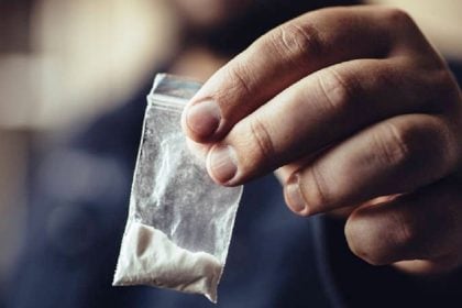 Δυτ. Αχαΐα: Είχε κρύψει την ηρωίνη σε πλακάκι τοίχου!
