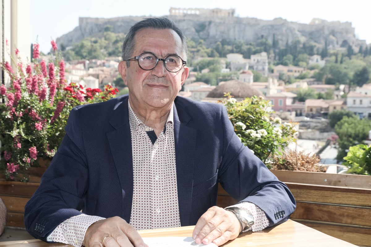 Τα Τέμπη και η Μαρία Καρυστιανού – Το ρήγμα που ανατρέπει τη Μεταπολίτευση