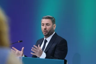 Ανδρουλάκης κατά Γερουλάνου, Διαμαντοπούλου και Δούκα - «Γίνονται δηλώσεις προς τη λάθος κατεύθυνση»