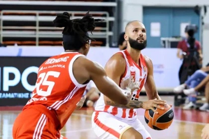 Ολυμπιακός – Ερυθρός Αστέρας 86-83: Οι Πειραιώτες κατέκτησαν το τουρνουά της Κρήτης με ηγέτες Βεζένκοφ και Φουρνιέ