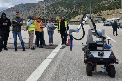 Ρομποτική τεχνολογία στην Ολυμπία Οδό - ΦΩΤΟ, ΒΙΝΤΕΟ