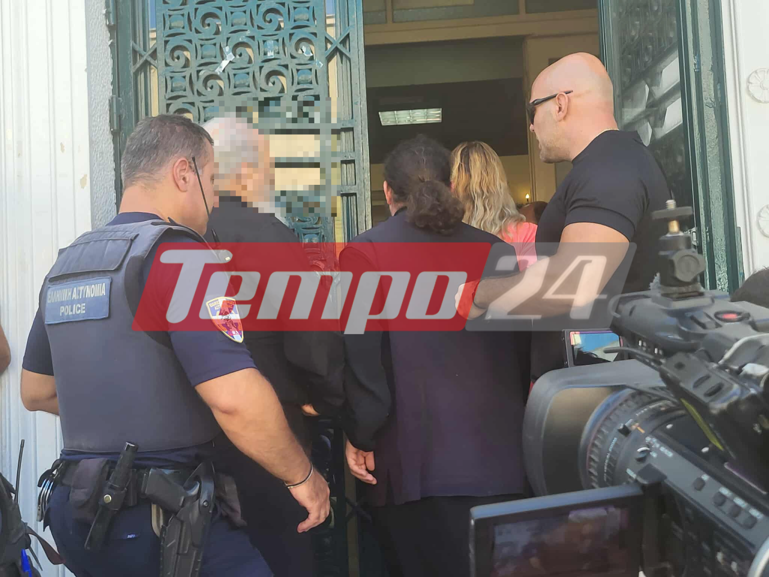 Στις φυλακές Κορυδαλλού και Ναυπλίου οι κατηγορούμενοι για την υπόθεση αρχαιοκαπηλίας στην Μονή Μεγάλου Σπηλαίου