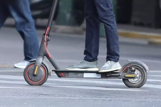 Δυτ. Ελλάδα: Ανήλικοι έπεσαν με πατίνι - Μεταφέρθηκαν στο νοσοκομείο