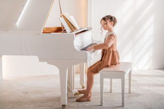 Συγκεντρωμένα παιδιά: Η εξωσχολική δραστηριότητα που «ακονίζει» το μυαλό