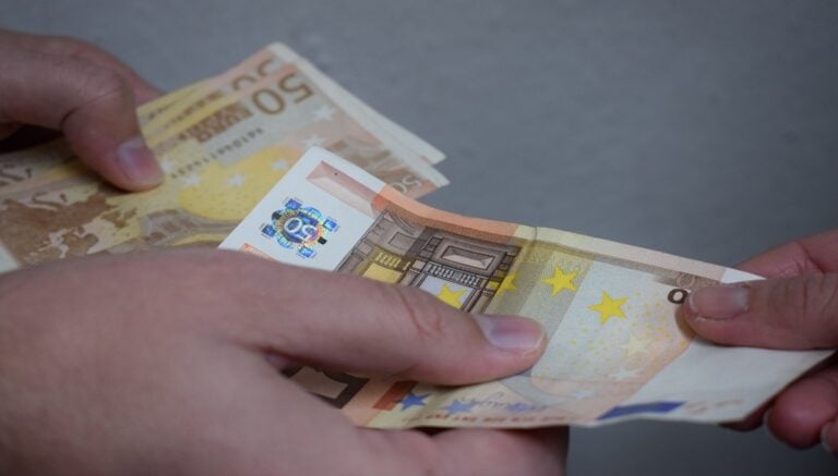 Ο «χάρτης» των πληρωμών από τον e-ΕΦΚΑ και τη ΔΥΠΑ έως τις 19 Σεπτεμβρίου