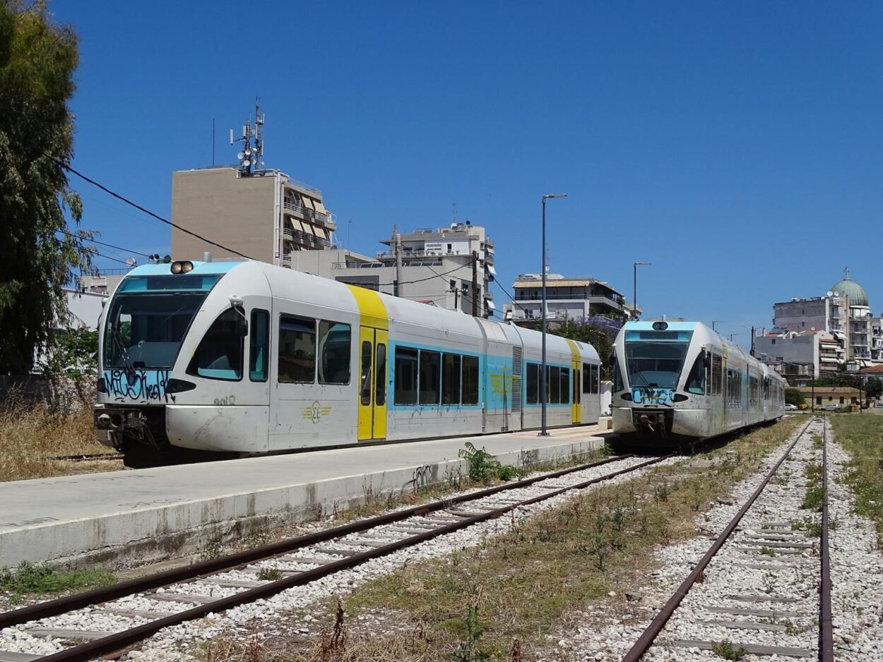 Νέα κόντρα μεταξύ ΟΣΕ και Hellenic Train για τον Προαστιακό της Πάτρας