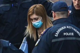 Ρούλα Πισπιρίγκου: Τα προβλήματα υγείας που αντιμετωπίζει - Ο λύκος, ο καρκίνος, οι θεραπείες και οι μεταγωγές