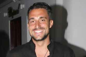 Σάκης Κατσούλης μετά τη διάγνωσή του με αιφνίδια βαρηκοΐα: Νιώθω αισθητά καλύτερα