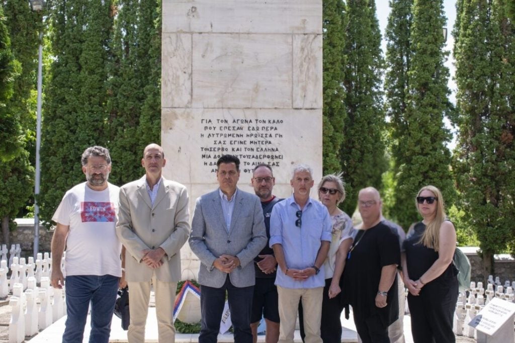 Ο Πέτρος Ψωμάς και αντιπροσωπεία του σπιράλ στο Πίροτ της Σερβίας