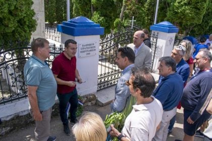 Ο Πέτρος Ψωμάς και αντιπροσωπεία του σπιράλ στο Πίροτ της Σερβίας