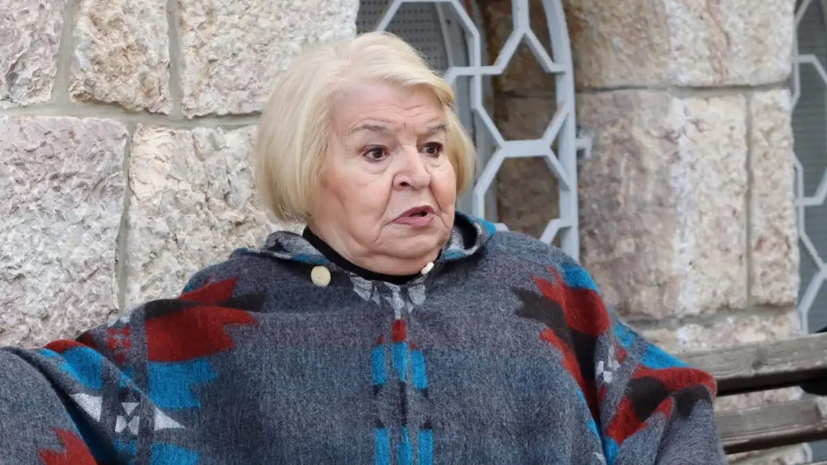 Γιάννα Σταυράκη: Μοναχός ο γιος της ηθοποιού - «Μας σταύρωσαν οι άνθρωποί μας» λέει για τις αντιδράσεις