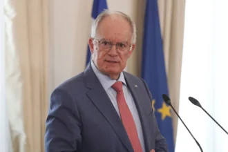Συγχαρητήρια Τασούλα στον Ντούσκο για το χρυσό στη Σαγκάη: «Ανεβάζεις πάντα την Ελλάδα στο πιο ψηλό βάθρο»