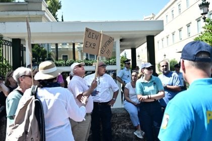 Συγκεντρώσεις διαμαρτυρίας για τα Τέμπη στο Σύνταγμα και σε όλη τη χώρα