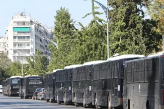 ΔΕΘ 2025: Aπροσπέλαστο το κέντρο της Θεσσαλονίκης – Δρακόντεια μέτρα ασφαλείας με κλούβες, drones και φορητές κάμερες