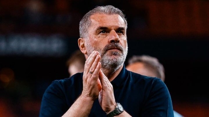 Η Νότιγχαμ ανακοίνωσε τον Ποστέκογλου