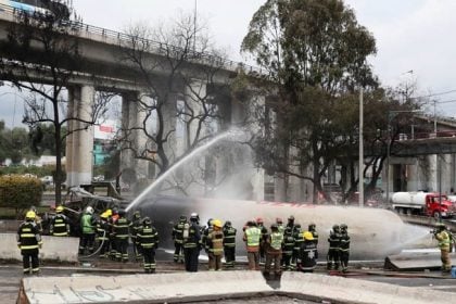 Τέσσερις νεκροί και 90 τραυματίες από την έκρηξη βυτιοφόρου στο Μεξικό