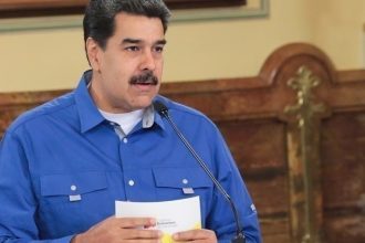 Ο Μαδούρο υπέγραψε διάταγμα που του δίνει διευρυμένες εξουσίες σε περίπτωση στρατιωτικής εισβολής στη Βενεζουέλα