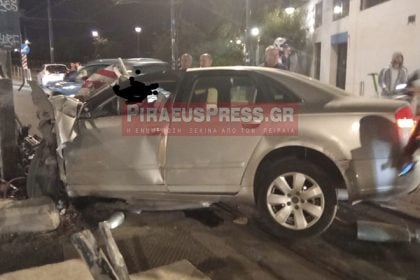 ΙΧ "καρφώθηκε" σε κολώνα: Νεκρός ο 40χρονος οδηγός, διασωληνωμένη σε κρίσιμη κατάσταση η 33χρονη συνοδηγός ΦΩΤΟ