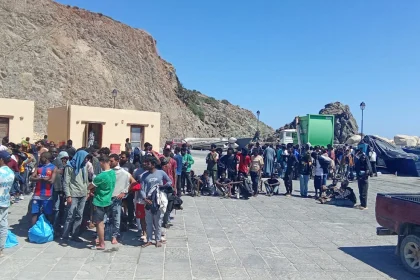 Πάνω από 800 μετανάστες σε μία ημέρα έφτασαν σε Κρήτη και Γαύδο
