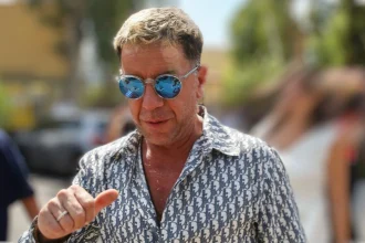 Με πήρε τηλέφωνο εκείνο το βράδυ και μου είπε «είναι ένα περιπολικό έξω από το σπίτι μου», λέει ο δικηγόρος του Γιώργου Μαζωνάκη