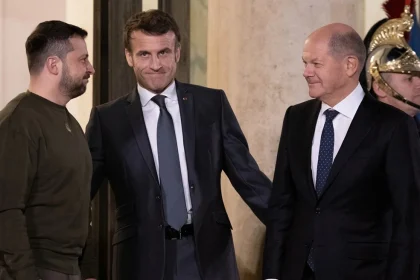 Μακρόν, Ζελένσκι και Ευρωπαίοι ηγέτες θα συνομιλήσουν με τον Τραμπ την Πέμπτη για τις εγγυήσεις ασφάλειας στην Ουκρανία