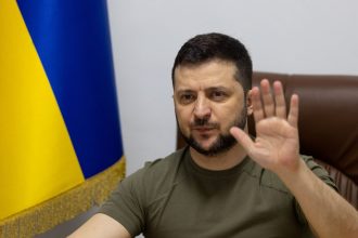 Ζελένσκι: Χιλιάδες στρατιώτες θα μπορούσαν να αναπτυχθούν στην Ουκρανία στο πλαίσιο των εγγυήσεων ασφαλείας