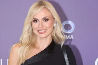 Η Ζωή Κρονάκη για τους παρουσιαστές του Σαββατοκύριακου: «Δεν μπορώ να δω κάποιον ως αντίπαλο»