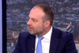 Από την Ιδεολογία στη Δικαιολογία