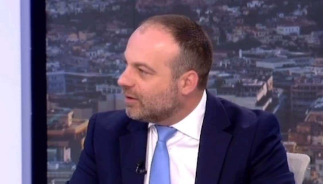Από την Ιδεολογία στη Δικαιολογία