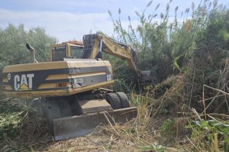 Φωκίων Ζαΐμης: «Έργα καθαρισμού χειμάρρων και ρεμάτων από την Πολιτική Προστασία στα σημεία που είχαν πληγεί από τις πυρκαγιές του Αυγούστου»