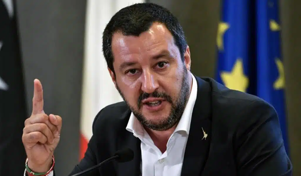 Σαλβίνι: "Τα παιδιά μας δεν πρέπει ποτέ να πολεμήσουν στην Ουκρανία. Σφραγίστε τα σύνορα"