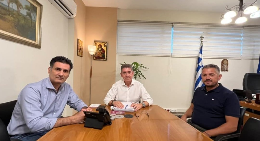 Συνάντηση συνδικαλιστών της Αστυνομίας με τον Δήμαρχο Δυτικής Αχαΐας